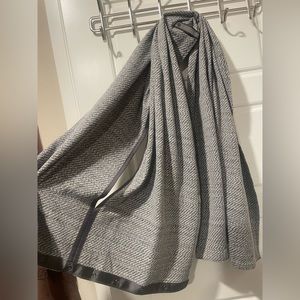 Like new Lululemon scarf/wrap